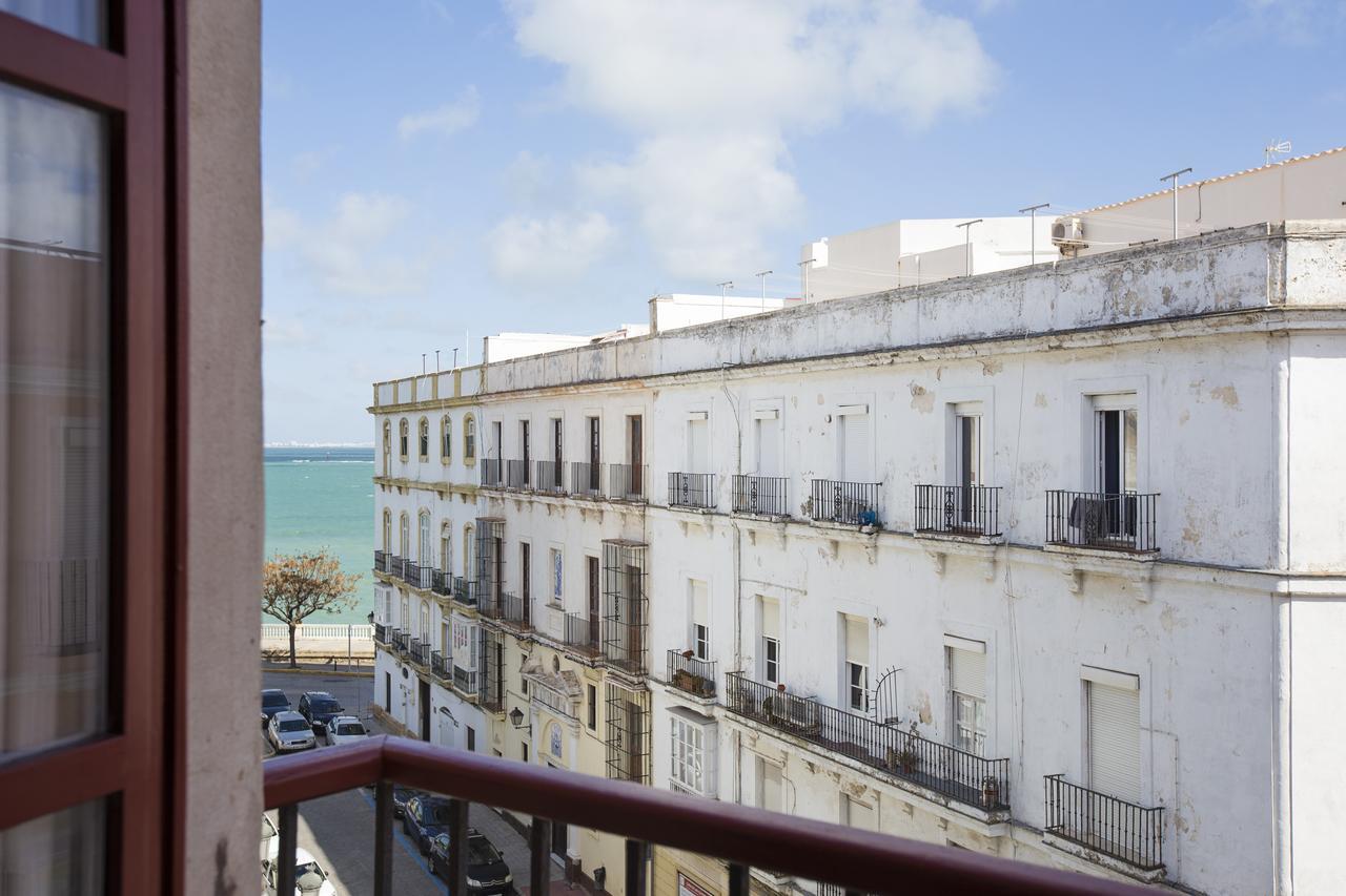 Hotel Casa De Las Cuatro Torres Cádiz Exterior foto